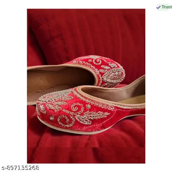 Red_Synthetic_Leather_Jutti_For_Women