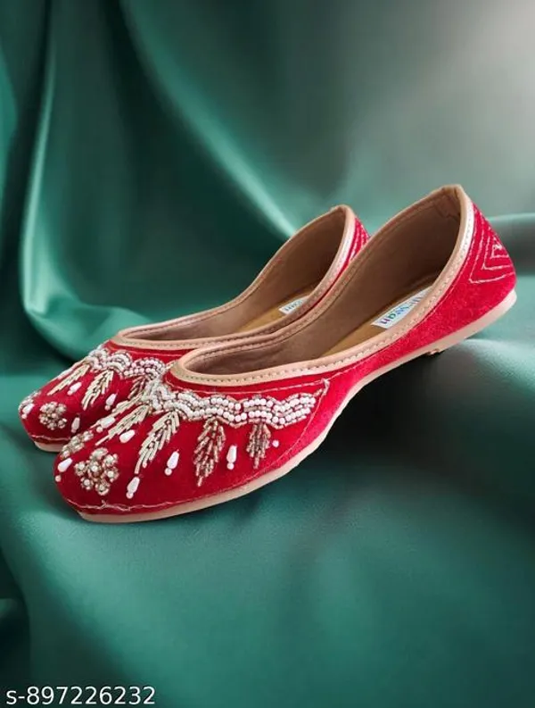 Red_Synthetic_Leather_Jutti_For_Women