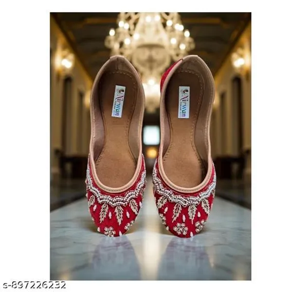Red_Synthetic_Leather_Jutti_For_Women