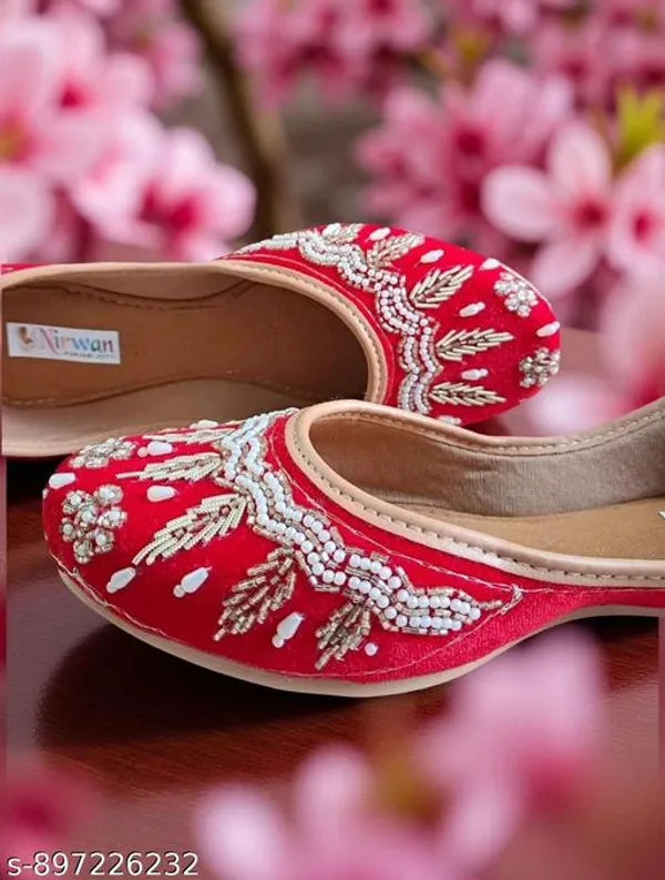 Red_Synthetic_Leather_Jutti_For_Women