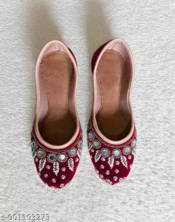 Red_Synthetic_Leather_Jutti_For_Women