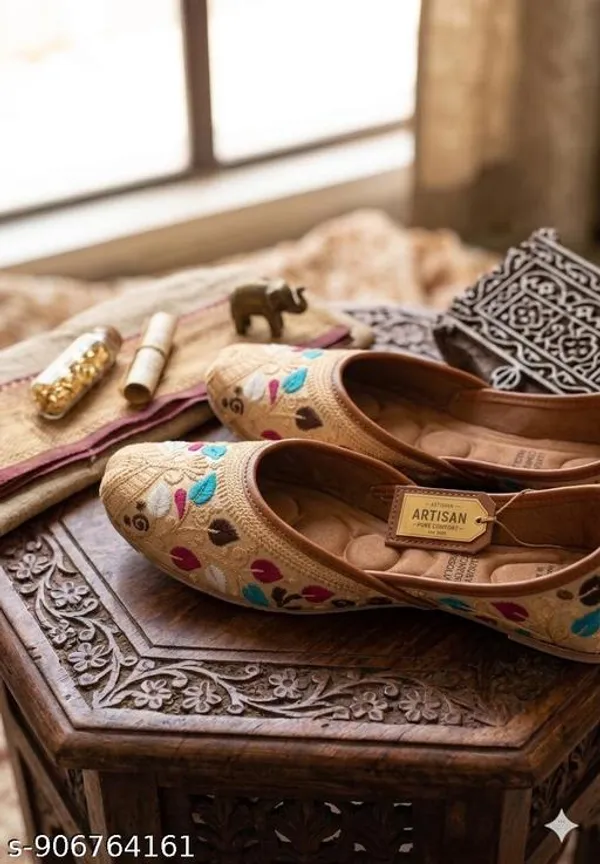 Cream_Synthetic_Leather_Jutti_For_Women