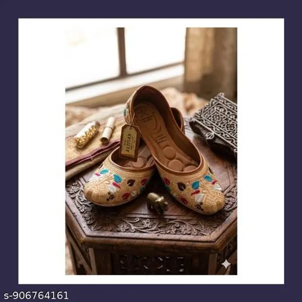 Cream_Synthetic_Leather_Jutti_For_Women