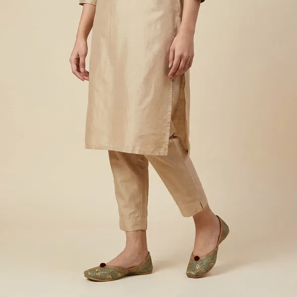 Peach_Synthetic_Leather_Jutti_For_Women