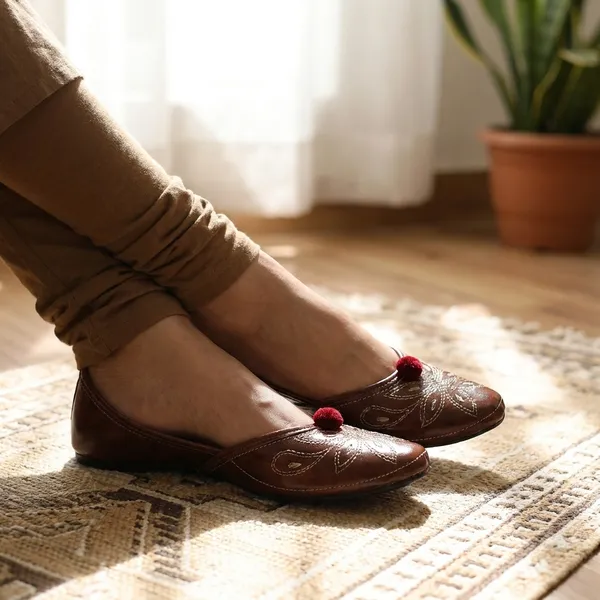 Brown_Synthetic_Leather_Jutti_For_Women