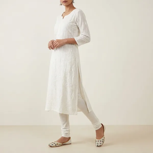 White_Synthetic_Leather_Jutti_For_Women