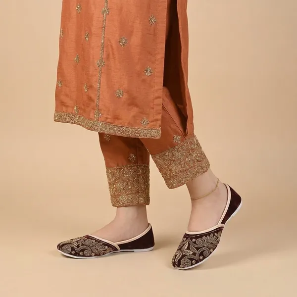 Maroon_Synthetic_Leather_Jutti_For_Women
