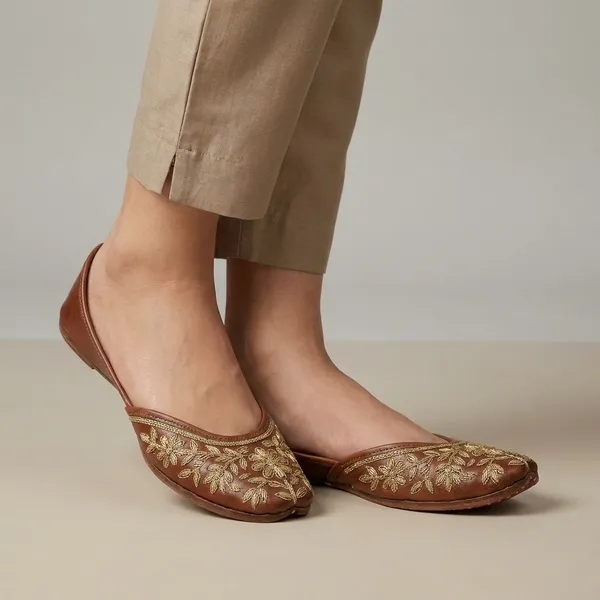 Brown_Synthetic_Leather_Jutti_For_Women