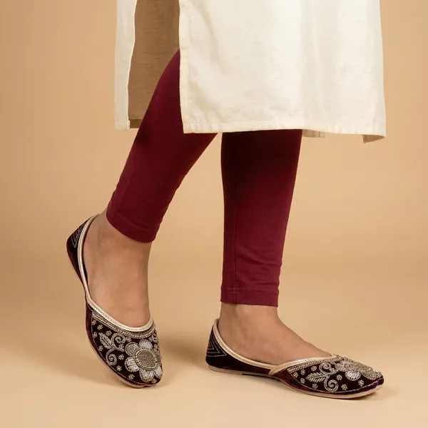 Maroon_Synthetic_Leather_Jutti_For_Women