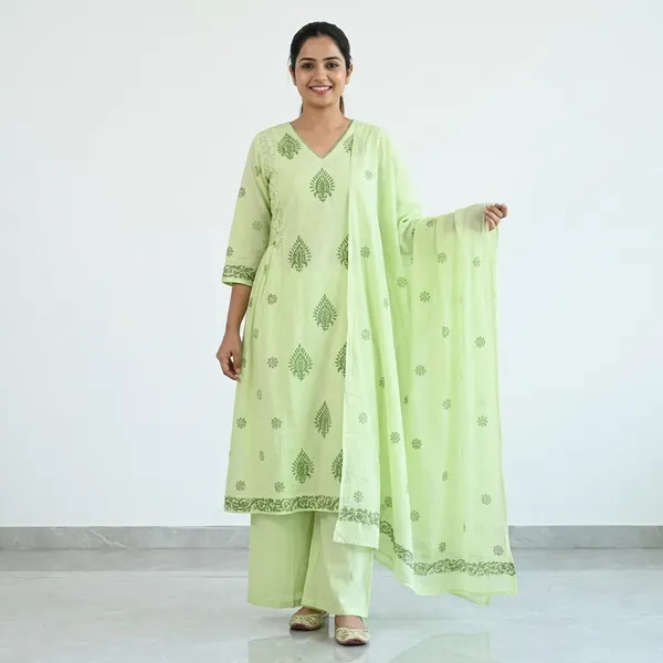 Green_Cotton_Kurta_Set_For_Women