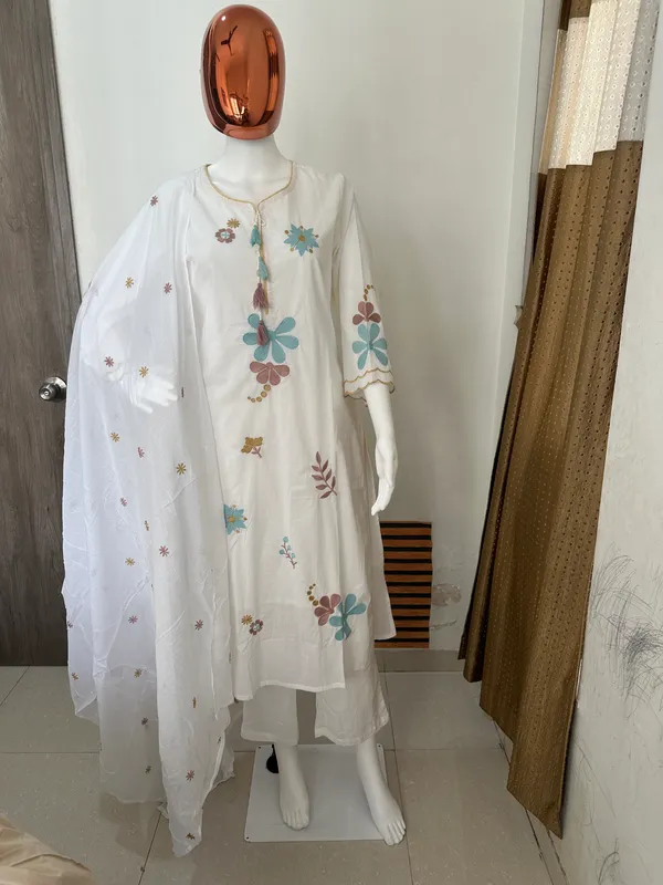 White_Cotton_Kurta_Set_With_Dupatta_For_Women