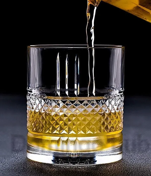 Seiri_Crystal_Whiskey_Glass_–_320 ml_Heavy_Base_Old_Fashioned_Tumblers_for_Whisky,_Bourbon,_Scotch,_Cocktails,_Barware,_Dishwasher_Safe