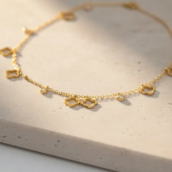 Aditi_Sleek_Golden_Necklace