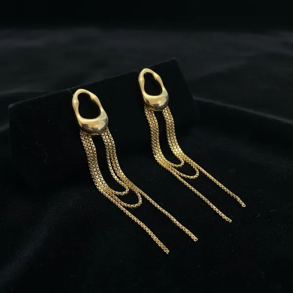 Avni_Long_Style_Golden_Earrings