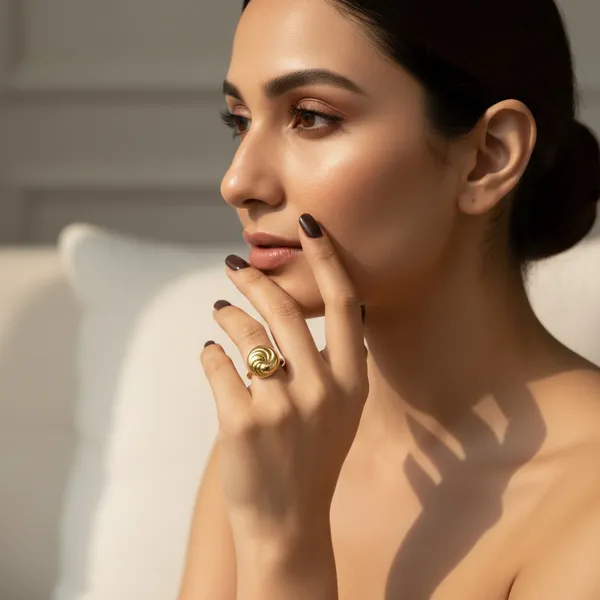 Jiya_18K_Gold_Ring