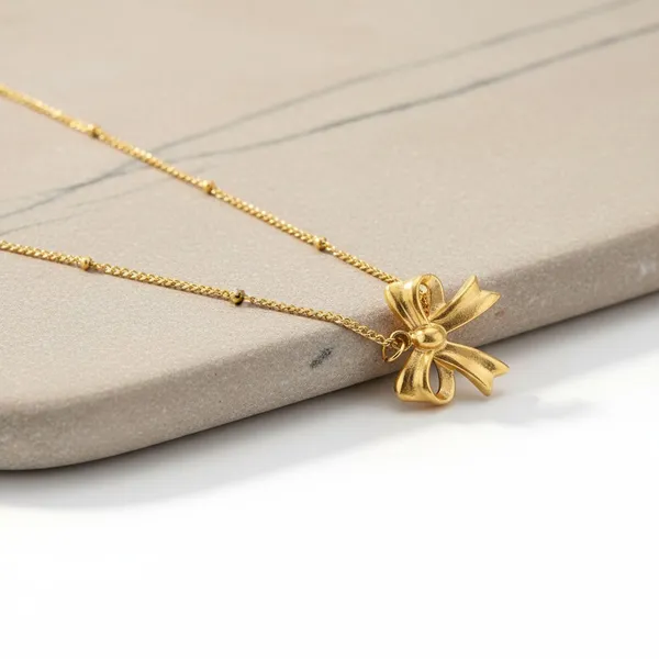 Zara_Sleek_Golden_Necklace