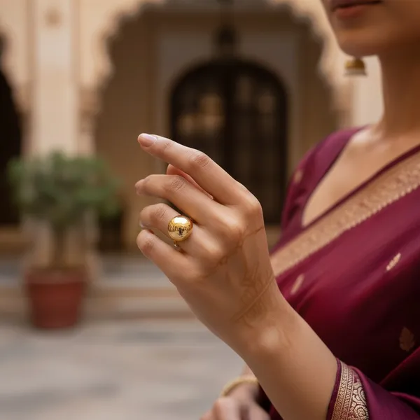 Noor_18K_Gold_Ring