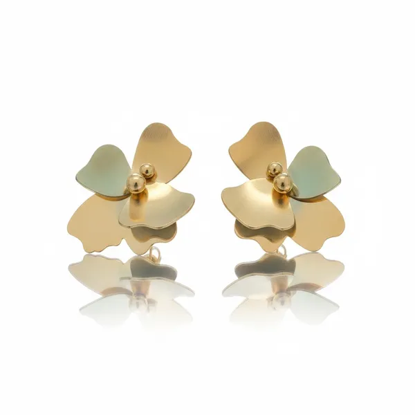 Floral_Style_Golden_Studs