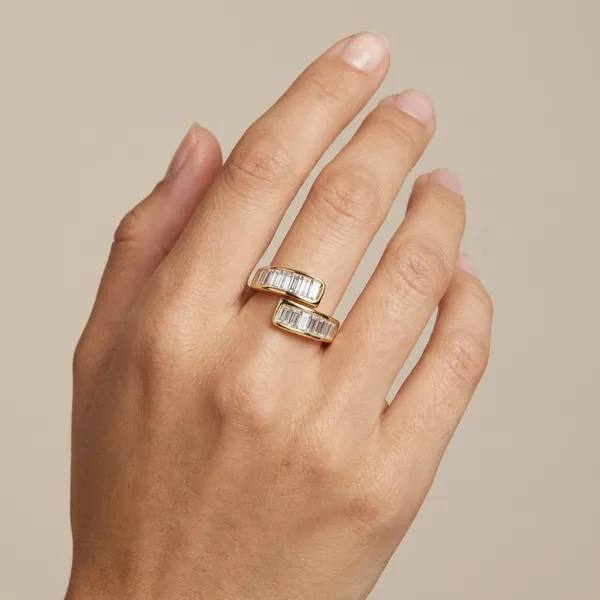 Kriti_18K_Gold_Ring