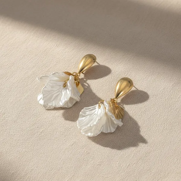 Aashima_Long_Style_Golden_Earrings