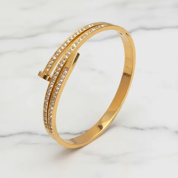 Golden_Nail_Style_Bracelet