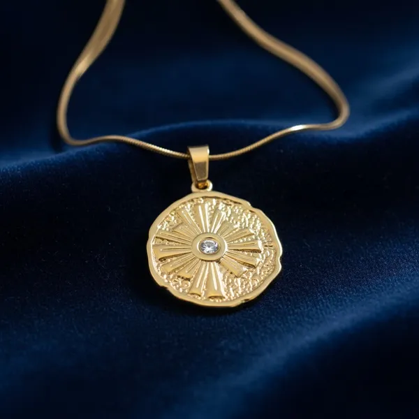 Kavya_Sleek_Golden_Necklace