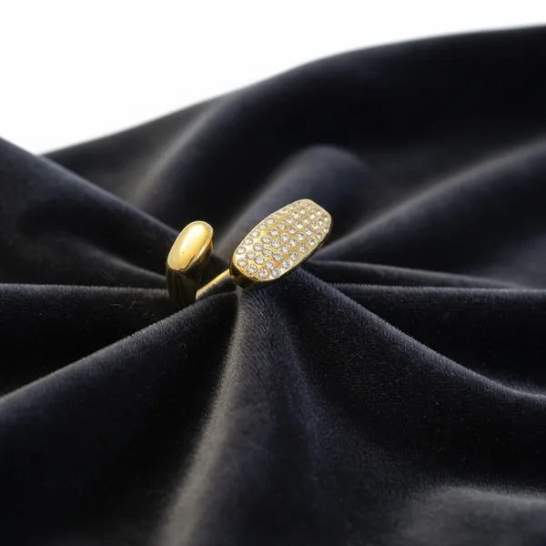 Aarya_18K_Gold_Ring