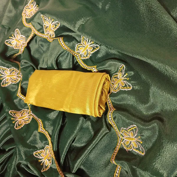 Gorgeous_Chinon_Saree_With_Amazing_Zari_Embroidery_Border_With_And_Contrast_Blouse_Piece
