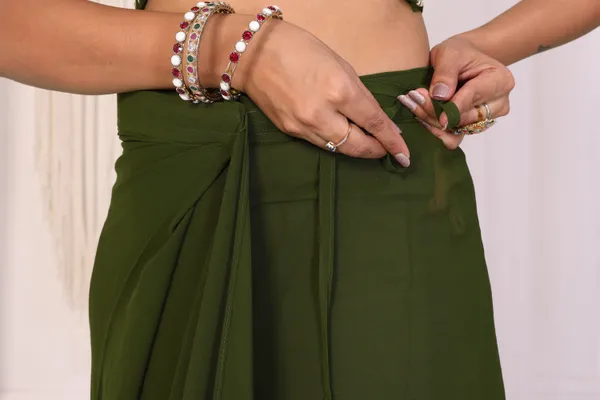 Latest_Design_Georgette_Ready_To_Wear_Saree_With_Amazing_Embroidery_Blouse_Piece_&_Belt
