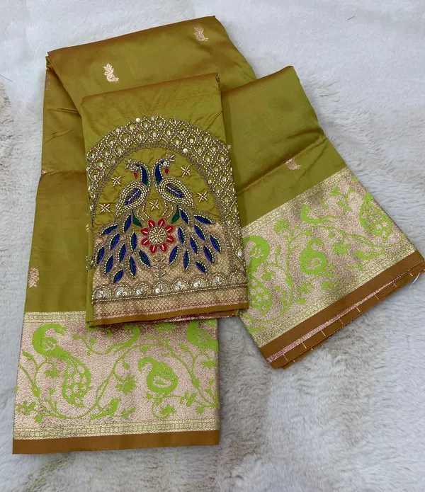 Royal_Zari_Weave_Pure_Silk_Saree_AC0904-11