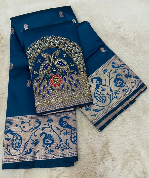 Royal_Zari_Weave_Pure_Silk_Saree_-_AC0904-04