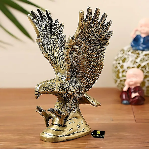 Brass_Flying_Eagle_6_Inches_And_550G_Statue_Hawk_Sculpture_Decorative_Handmade_Garuda_Statue_For_Home_Decor_Office_Handcrafted_Showpiece_Vastu_Gift_Item_Golden_Bird