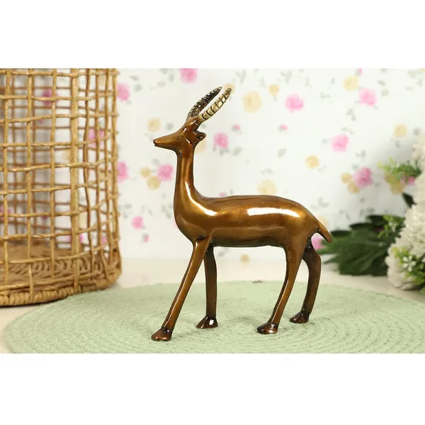 Brass_Deer_Ethnic_Design_Handmade_Statue_For_Home_Decor_Office_Counter_Decorative_Showpiece_Vastu_Animal_Gift_Item_16_5_20Cm_750G