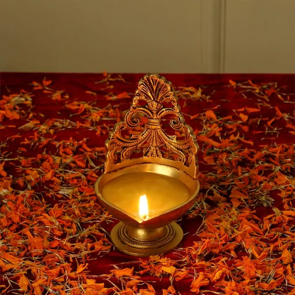 Brass_Diya_6_Inches_And_500G_With_Stand_Ethnic_Design_Handmade_Curved_Oil_Wick_Antique_Kuber_Deepak_Lamp_For_Home_Decor_Temple_Puja_Office_Counter_Diwali_Decoration_Festival_Gift