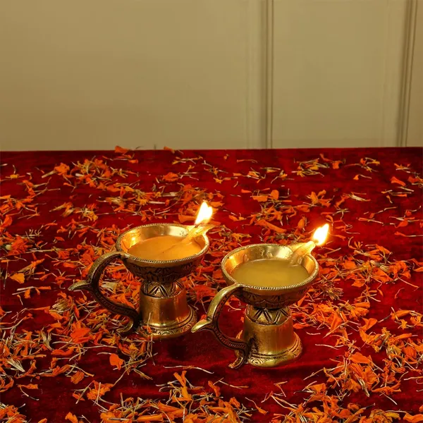 Brass_Cup_Diya_3_Inches_And_500G_Pair_With_Hnadle_Ethnic_Design_Handmade_Curved_Oil_Wick_Antique_Deepak_Lamp_For_Home_Decor_Temple_Puja_Office_Diwali_Decoration_Festival_Gift