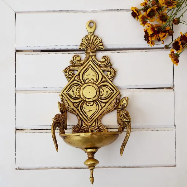 Brass_Diya_9_Inches_And_400G_Wall_Hanging_Big_Size_Ethnic_Design_Handmade_Curved_Oil_Wick_Antique_Deepak_Lamp_For_Home_Decor_Temple_Puja_Office_Diwali_Decoration_Festival_Gift