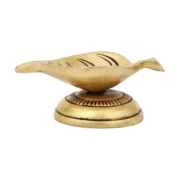 Brass_Leaf_Diya_3_Inches_And_250G_Small_Size_Ethnic_Design_Handmade_Curved_Oil_Wick_Antique_Kuber_Deepak_Lamp_For_Home_Decor_Temple_Puja_Office_Counter_Diwali_Decoration_Festival_Gift