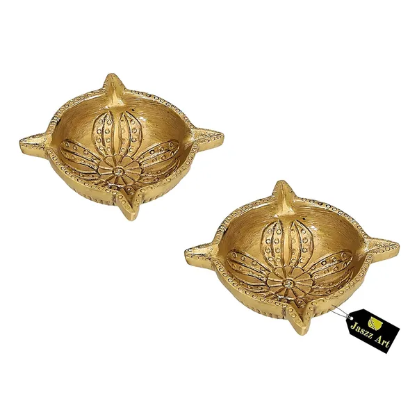 Brass_4_Inches_And_500G_4_Side_Akhand_Small_Diya_Ethnic_Design_Handmade_Curved_Oil_Wick_Antique_Kuber_Deepak_Lamp_For_Home_Decor_Temple_Puja_Office_Decoration_Festival_Gift_Pack_Of_2