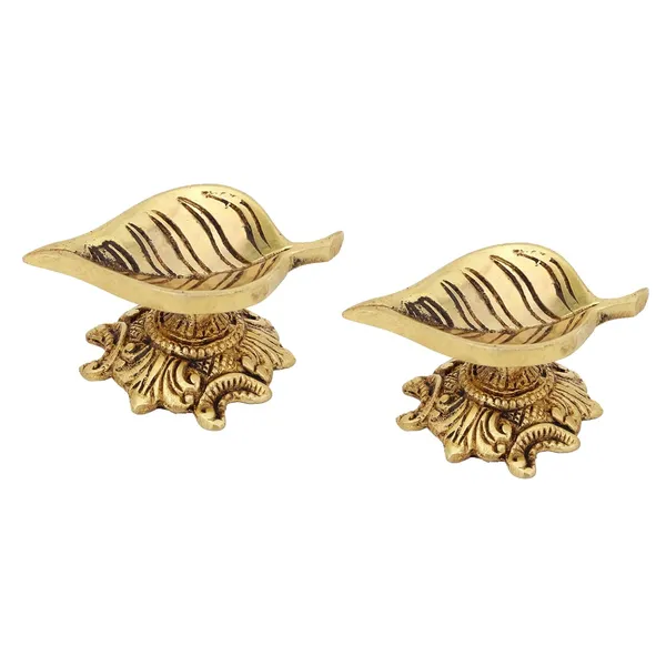 Brass_Leaf_Diya_3_Inches_And_200G_Small_Size_Ethnic_Design_Handmade_Curved_Oil_Wick_Antique_Kuber_Deepak_For_Home_Decor_Temple_Puja_Office_Counter_Decoration_Festival_Gift_Pack_Of_2