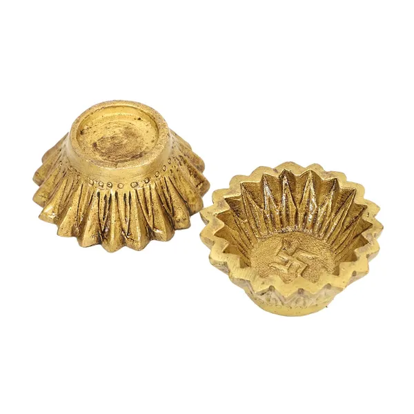 Brass_Akhand_Diya_Pair_Handmade_Curved_Oil_Wick_Antique_Kuber_Deepak_For_Home_Decor_Temple_Puja_Office_Decoration_Festival_Gift_Pack_Of_7_3_Inches_And_250G