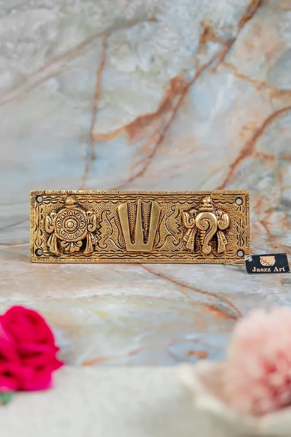 Brass_Door_Hanging_Shankh_Chakra_Tilak_Namah_Pure_Wall_Showpiece_8_Inches_And_420_Gm_Padmanabha_Swami_Vishnu_For_Home_Decor_Temple_Puja_Office_Decoration