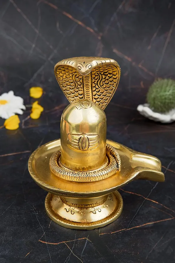 Brass_Shivling_With_Sheshnag_6_Inches_1900_Gm_Shiva_Lingam_Statue_Antique_Hindu_Pooja_Shiva_Idol_For_Home_Office_Temple_Festival_Gift