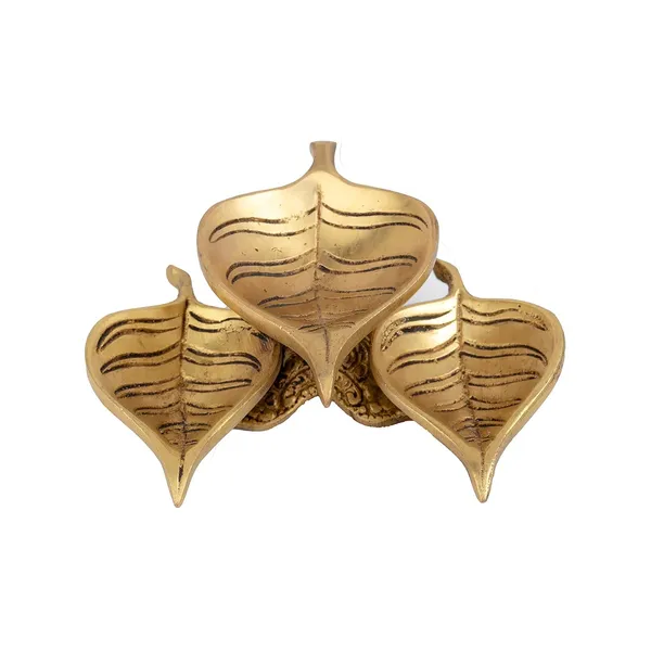Brass_Leaf_Diya_With_Stand_12_13_5_Inches_And_485_Gm_Ethnic_Design_Handmade_Curved_Oil_Wick_Antique_Kuber_Deepak_Lamp_For_Home_Decor_Temple_Puja_Office_Counter_Decoration_Festival_Gift