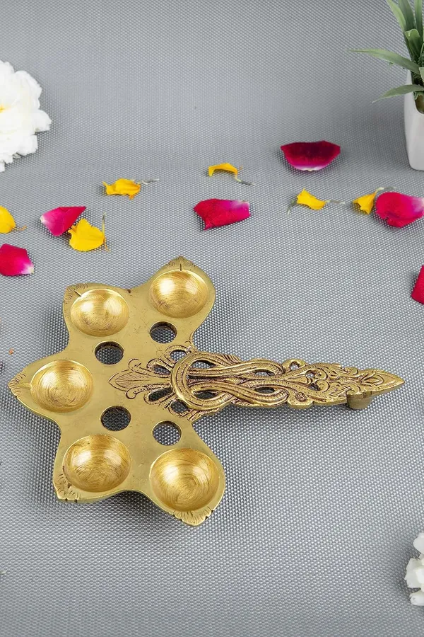 Jaszzart_5_Spoon_Ethnic_Indian_Design_Brass_Pooja_Aarti_Havan_Spoon_20X16X3_Cm_500_Gm_Puja_Spoon_For_Pouring_Ghee_In_Hawan_Kund_Achmani_For_Holy_Water_Perfect_For_Aarti_Diya_In_Home_Temples