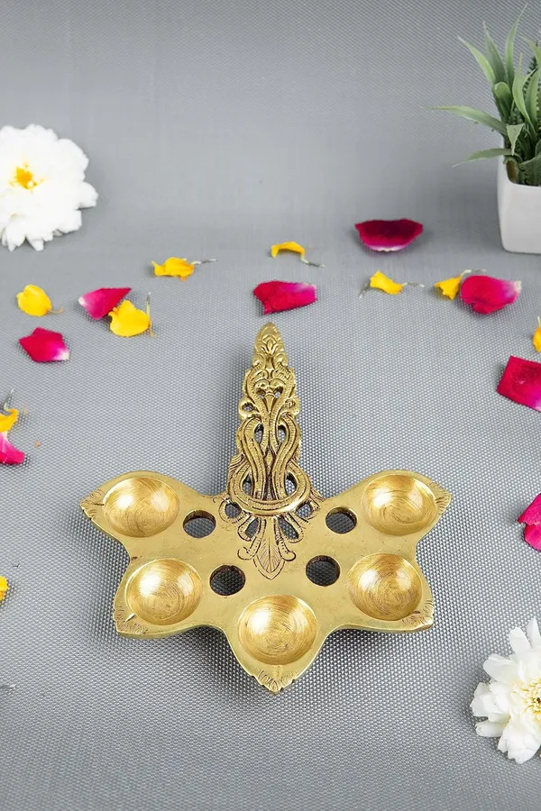 Jaszzart_5_Spoon_Ethnic_Indian_Design_Brass_Pooja_Aarti_Havan_Spoon_20X16X3_Cm_500_Gm_Puja_Spoon_For_Pouring_Ghee_In_Hawan_Kund_Achmani_For_Holy_Water_Perfect_For_Aarti_Diya_In_Home_Temples