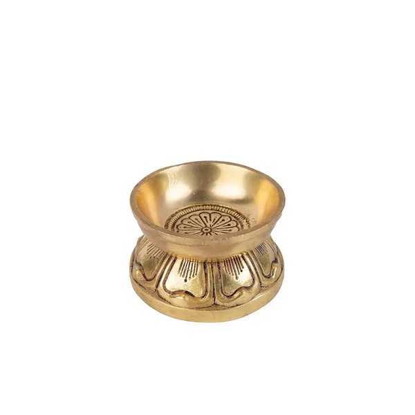 Brass_Akhand_Diya_Small_Ethnic_Design_Handmade_Curved_Oil_Wick_Antique_Kuber_Deepak_Lamp_For_Home_Decor_Temple_Puja_Office_Counter_Decoration_Festival_Gift_8_8_5_Cm_And_400G