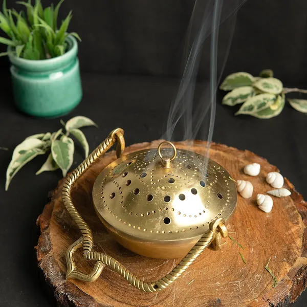 Brass_Antique_Design_Dhoop_Dani_Pot_Loban_Burner_Bakhoor_Holder_Dhoop_Batti_Stand_Pooja_Items_Incense_Holder_Burner_For_Home_Office_Living_Pooja_Puja_Room_17_13_19_Cm_1150_Gm