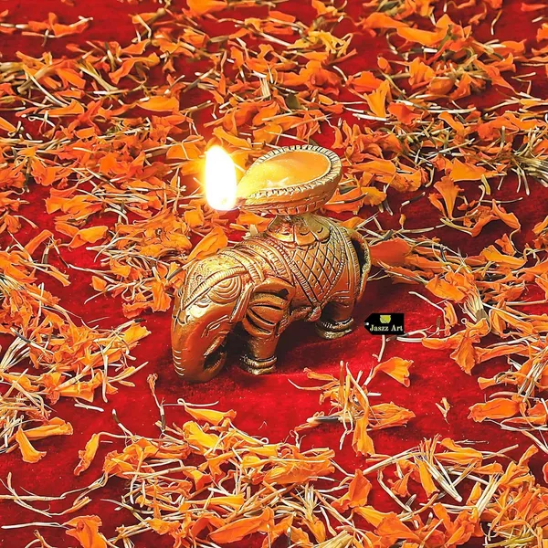 Brass_Elephant_Diya_Ethnic_Design_Handmade_Curved_Oil_Wick_Antique_Kuber_Deepak_Lamp_For_Home_Decor_Temple_Puja_Office_Counter_Diwali_Decoration_Festival_Gift