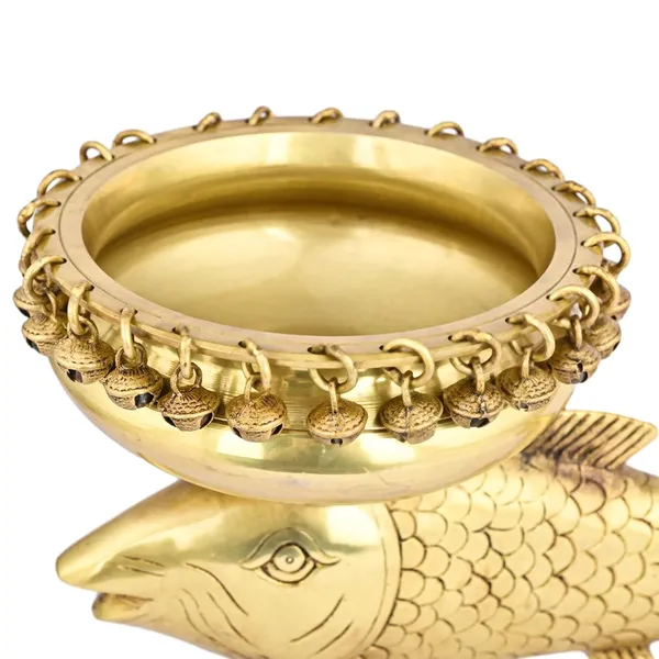 Brass_Urli_Bowl_Traditional_Uruli_Pot_For_Home_Office_Decor_Decorative_Brass_Bowl_For_Living_Room_Pooja_Room_And_Entrance_Decoration_3