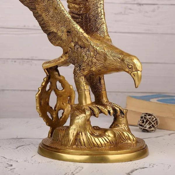 Brass_Eagle_Ethnic_Design_Handmade_Statue_For_Home_Decor_Office_Counter_Decorative_Antique_Figurine_Handcrafted_Unique_Piece_For_Gift_Item_5_Kg